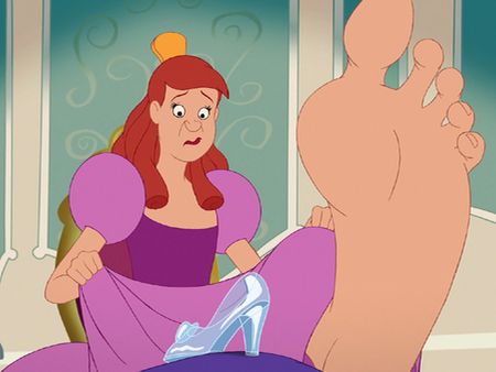 11_things_only_girls_with_big_feet_will_understand_thumbnail.jpg