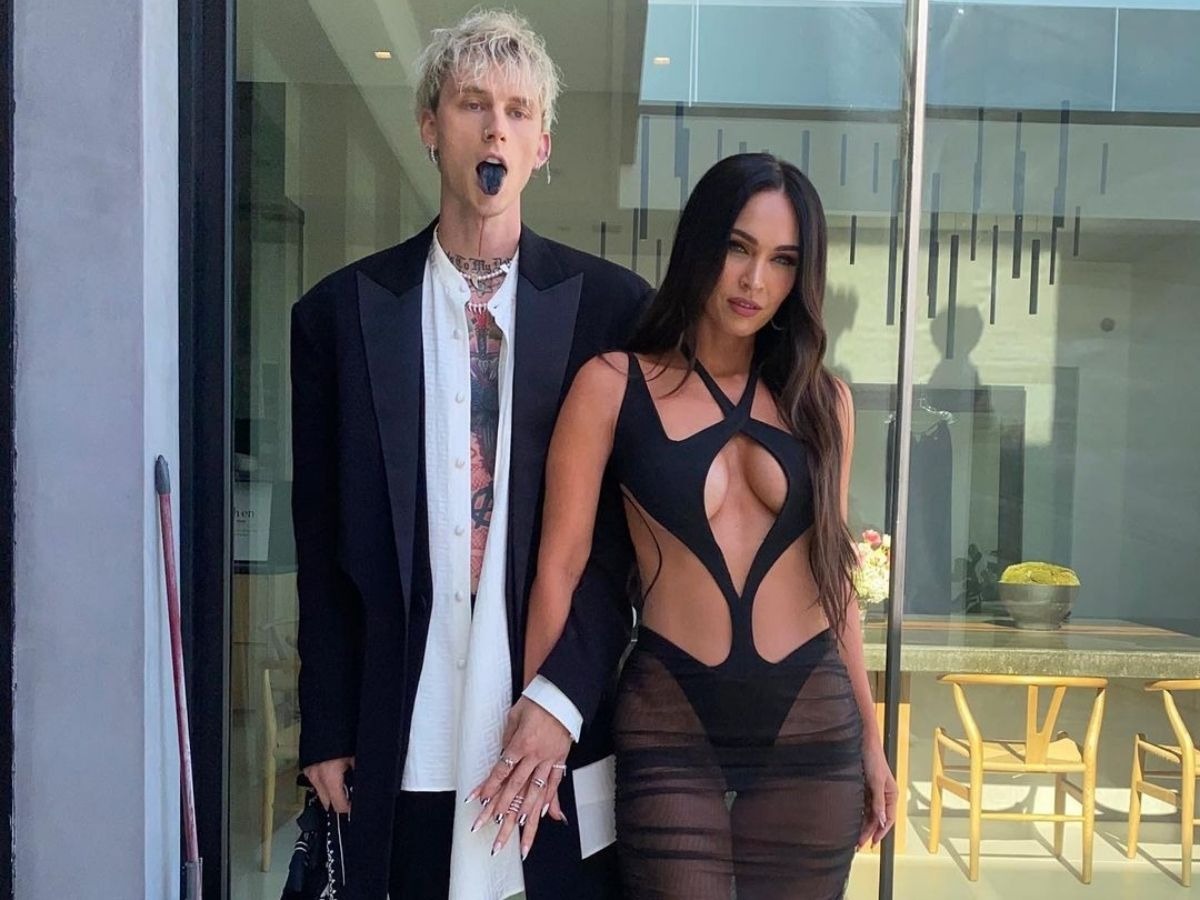 Vertikal bolingan porno video Avtobusda qattiq sikish