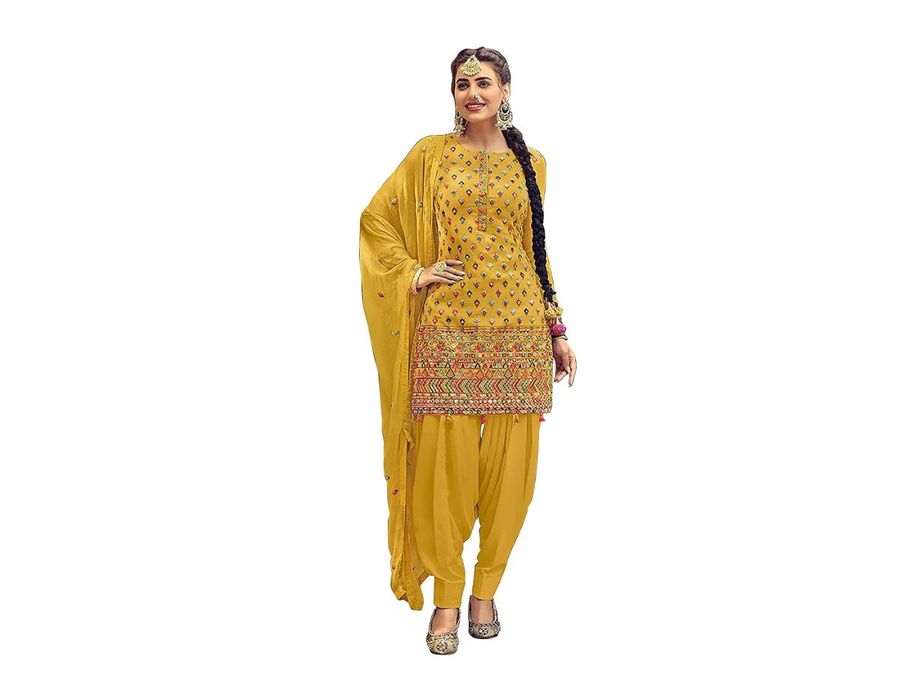 20+ Indian Traditional Dresses For Women (2023)