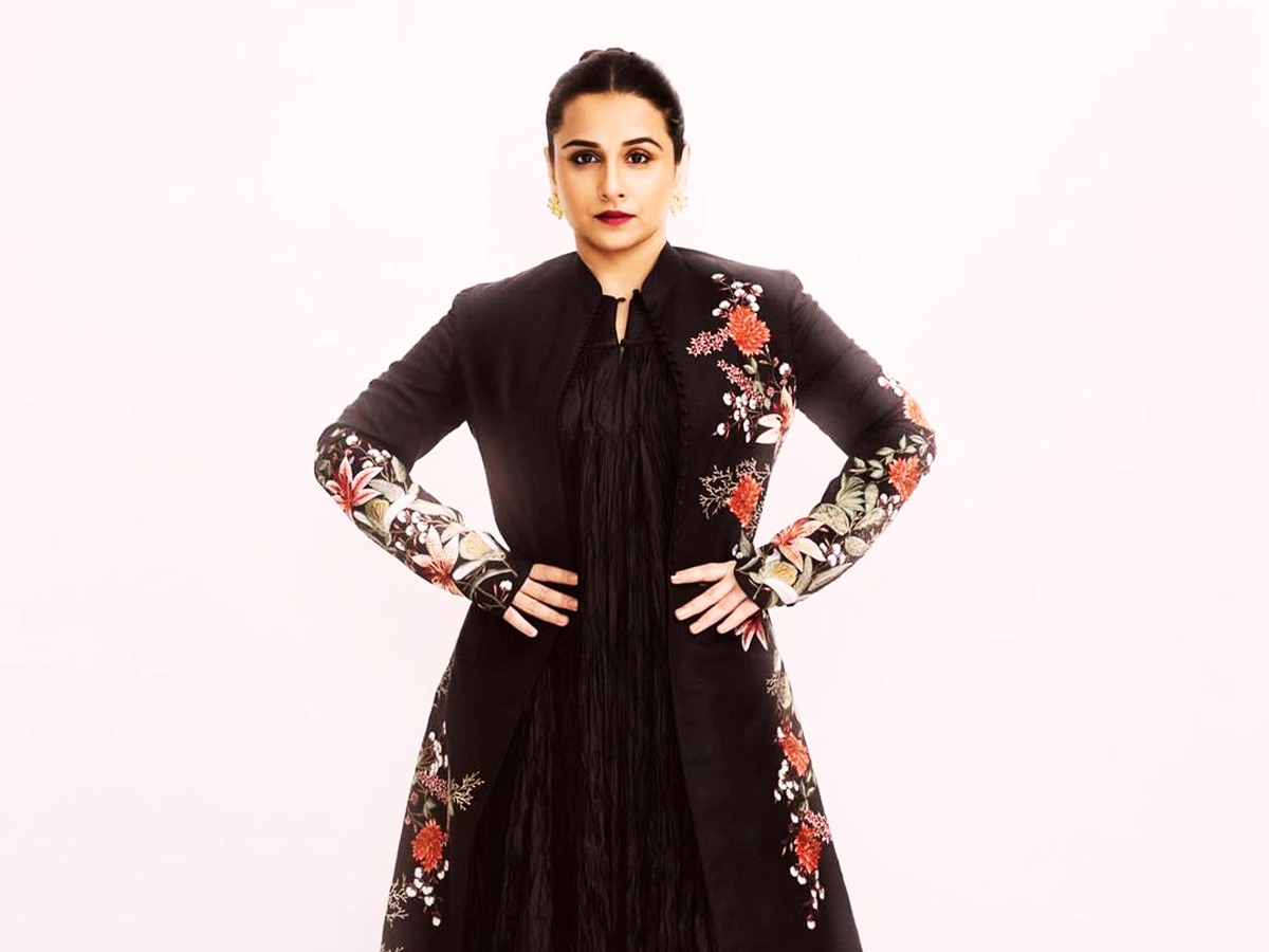 Turkiyada jinsiy aloqa Osiyolik qizlar bilan porno video tomosha qiling