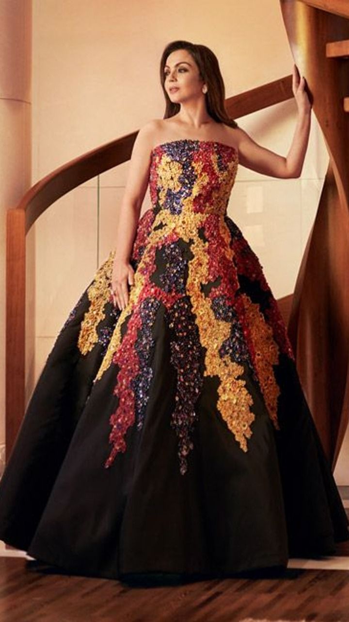 nita ambani cocktail dress Nita Ambanis Elegant Evening Wear