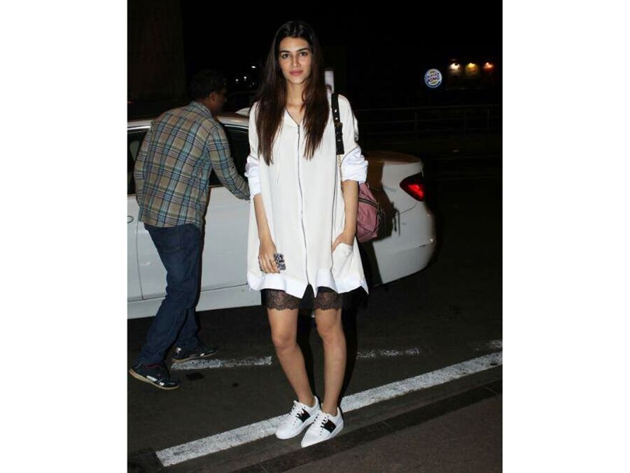 open lace back dress Amazon.com: Today's Outfit An Oversized Tshirt And Sneakers T-Shirt :  Clothing, Shoes & Jewelry
