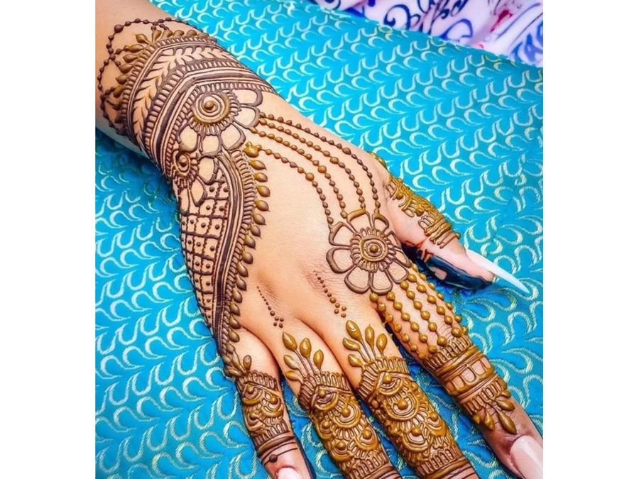 45+ मेहंदी डिज़ाइन हाथों के पीछे लगवाने के लिए | Best Mehendi Designs for  Backhand
