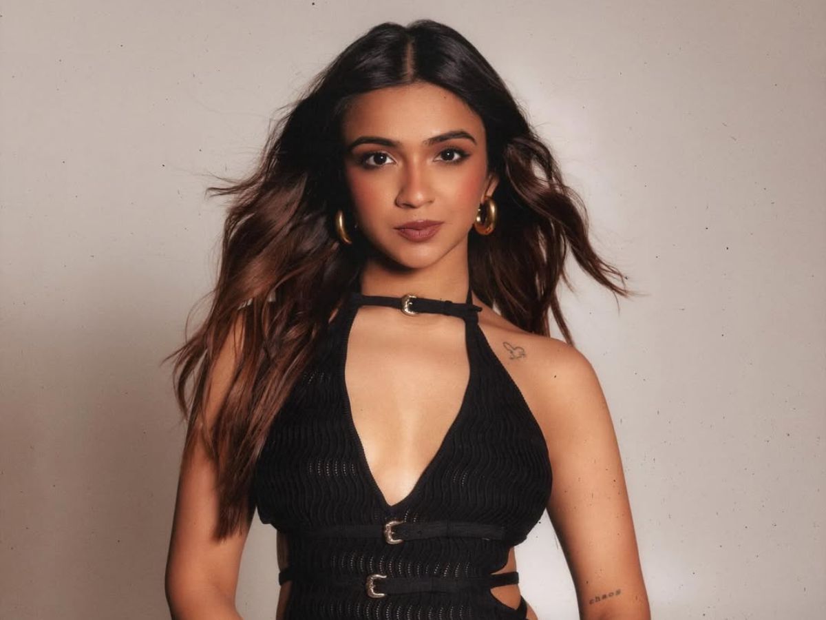 Apoorva Mukhija का वायरल Kissing Video देख फैंस के बीच मची हलचल, कौन हैं Amin Jaz? 5 inline 1 686b6ec72e7e4