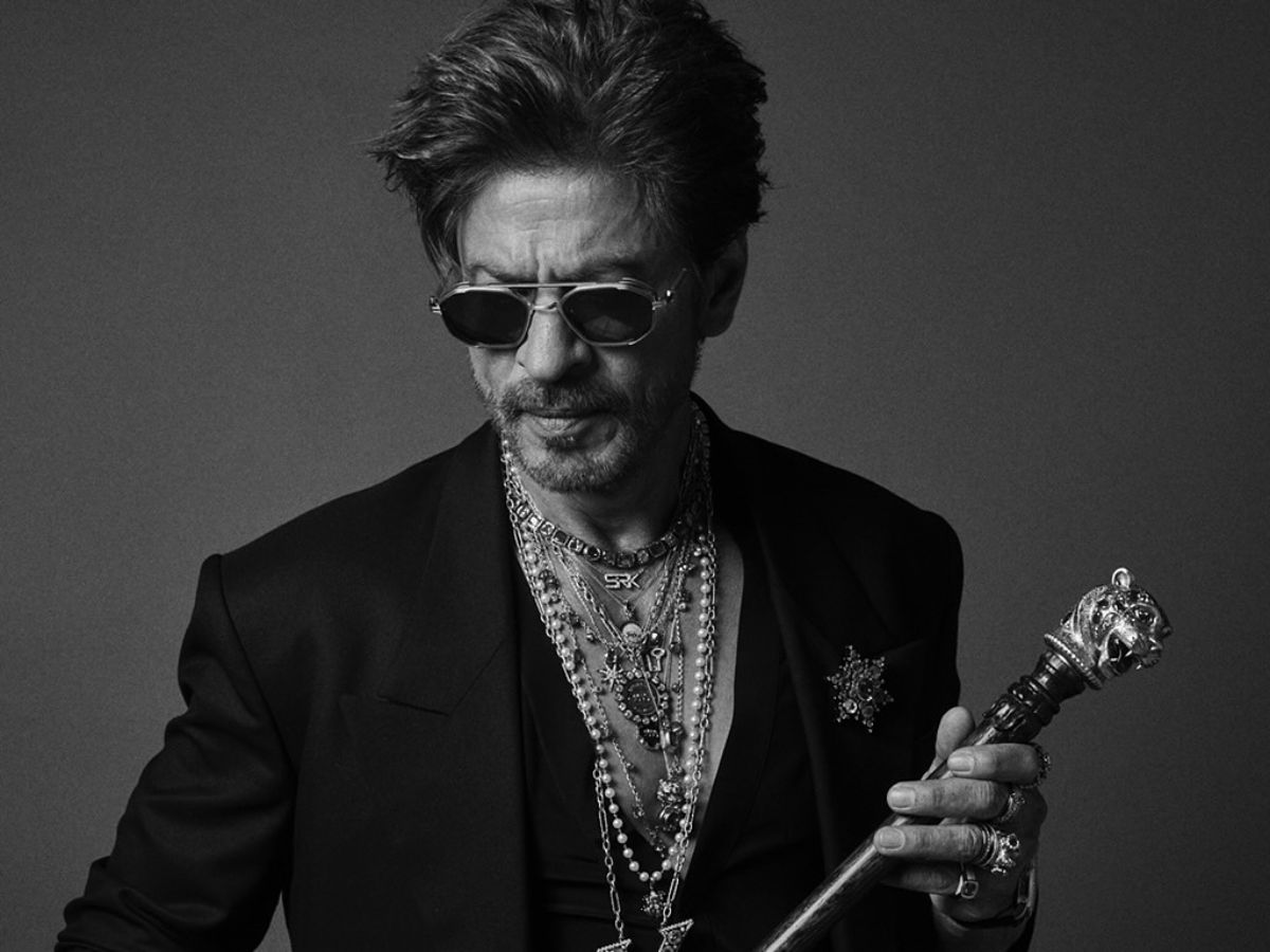 Shah Rukh Khan Is Now A Billionaire With A Staggering Net Worth Of INR ...
