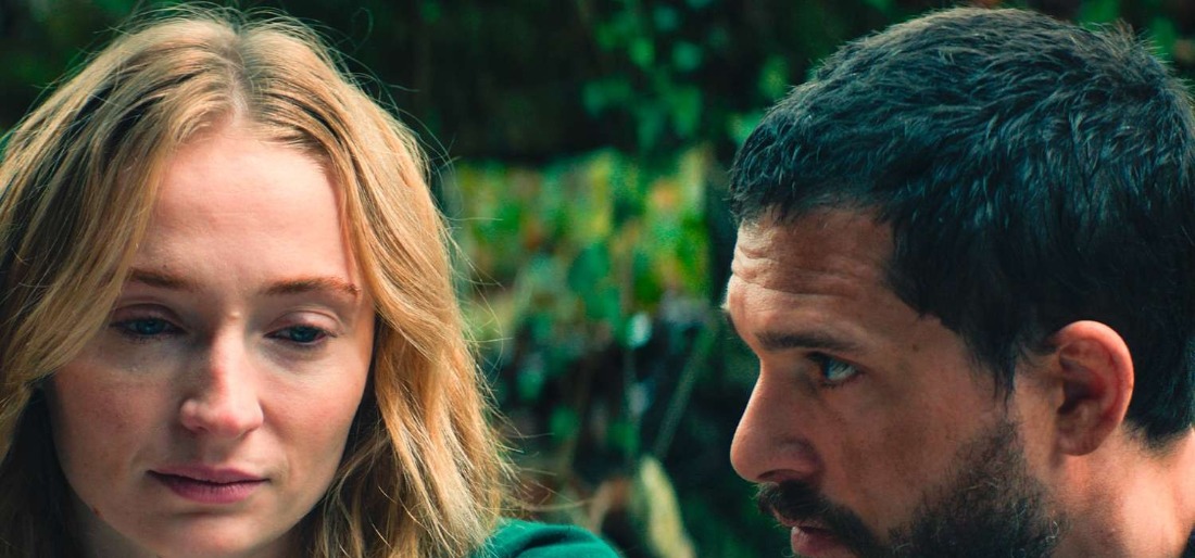 Kit Harington & Sophie Turner Gag After Kissing Scene In The Dreadful; Internet Says...