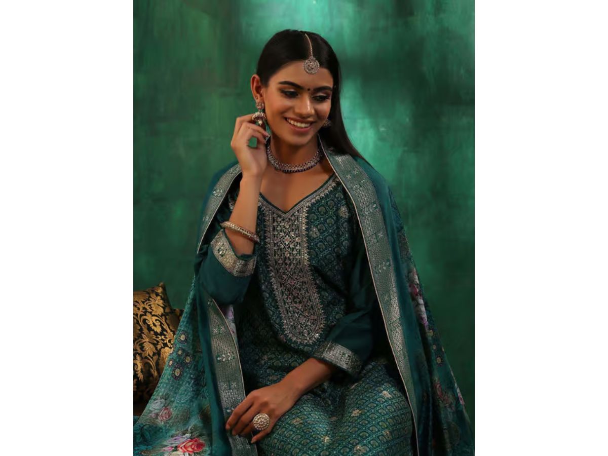 Ganesh Chaturthi 2026: Ethnic Fashion Trends To Watch Out For This Festive Season
