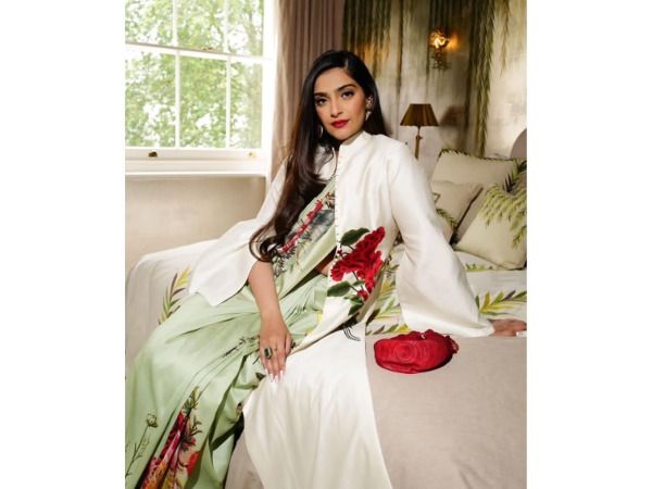 Times When Sonam kapoor Ahuja Won Our Hearts In Desi Outfits Times When Sonam kapoor Ahuja Won Our Hearts In Desi Outfits